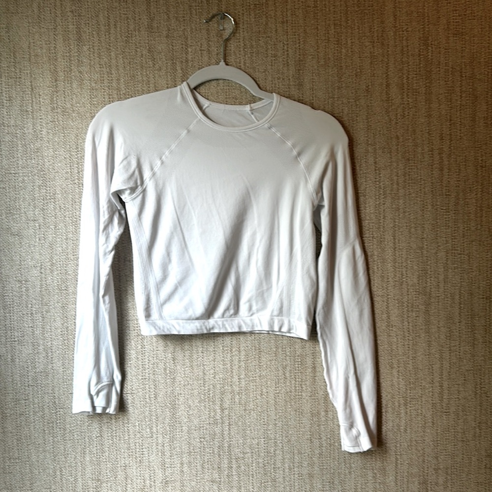 Athleta girl cropped sport top. White size 8/10